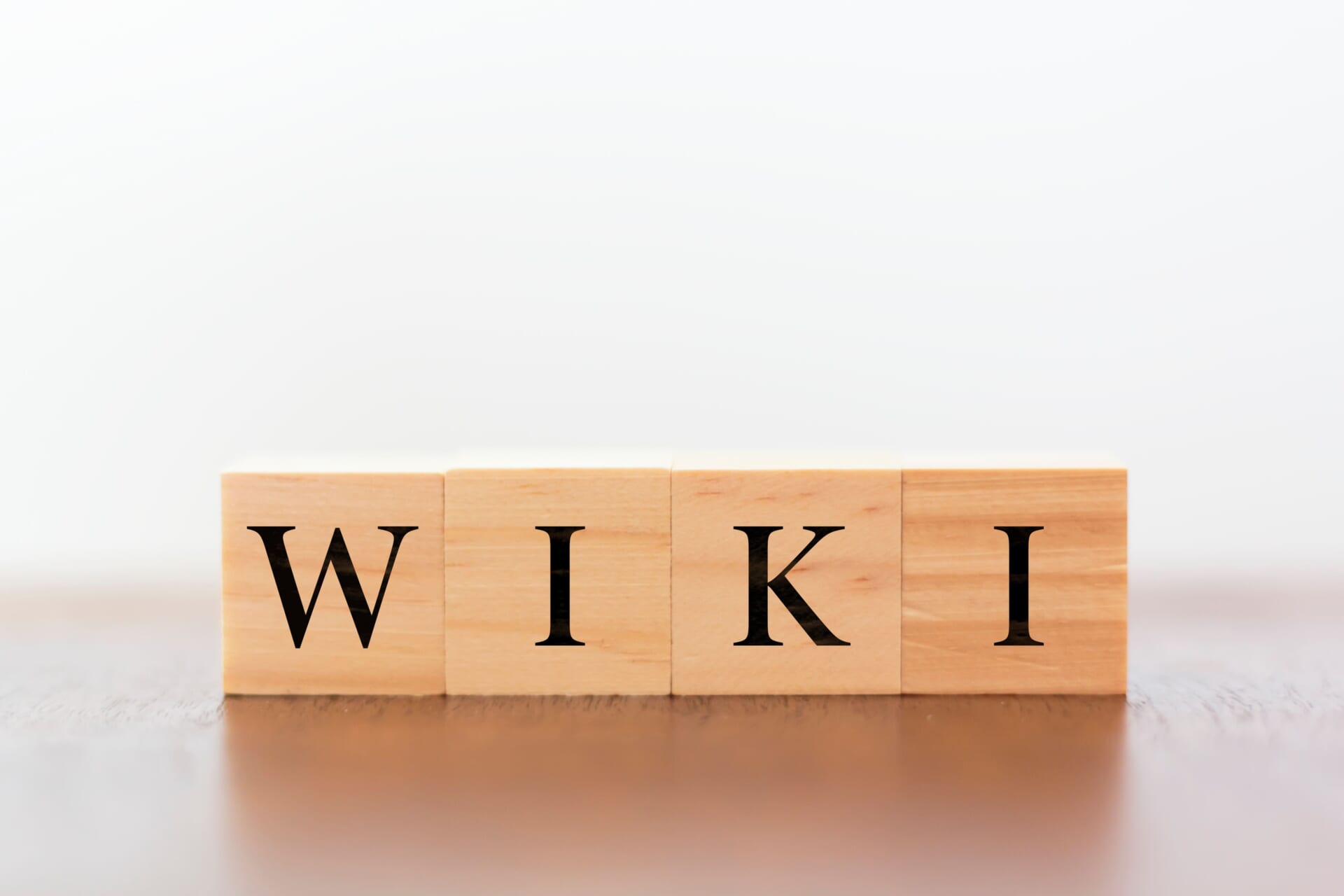 社内Wikiはテンプレだけでは不十分?使われるナレッジ設計とFAQ活用法【完全ガイド】